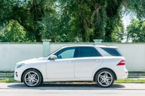 M-Class-ML350-Blue-TEC-4x4-SUV-300x199.jpg
